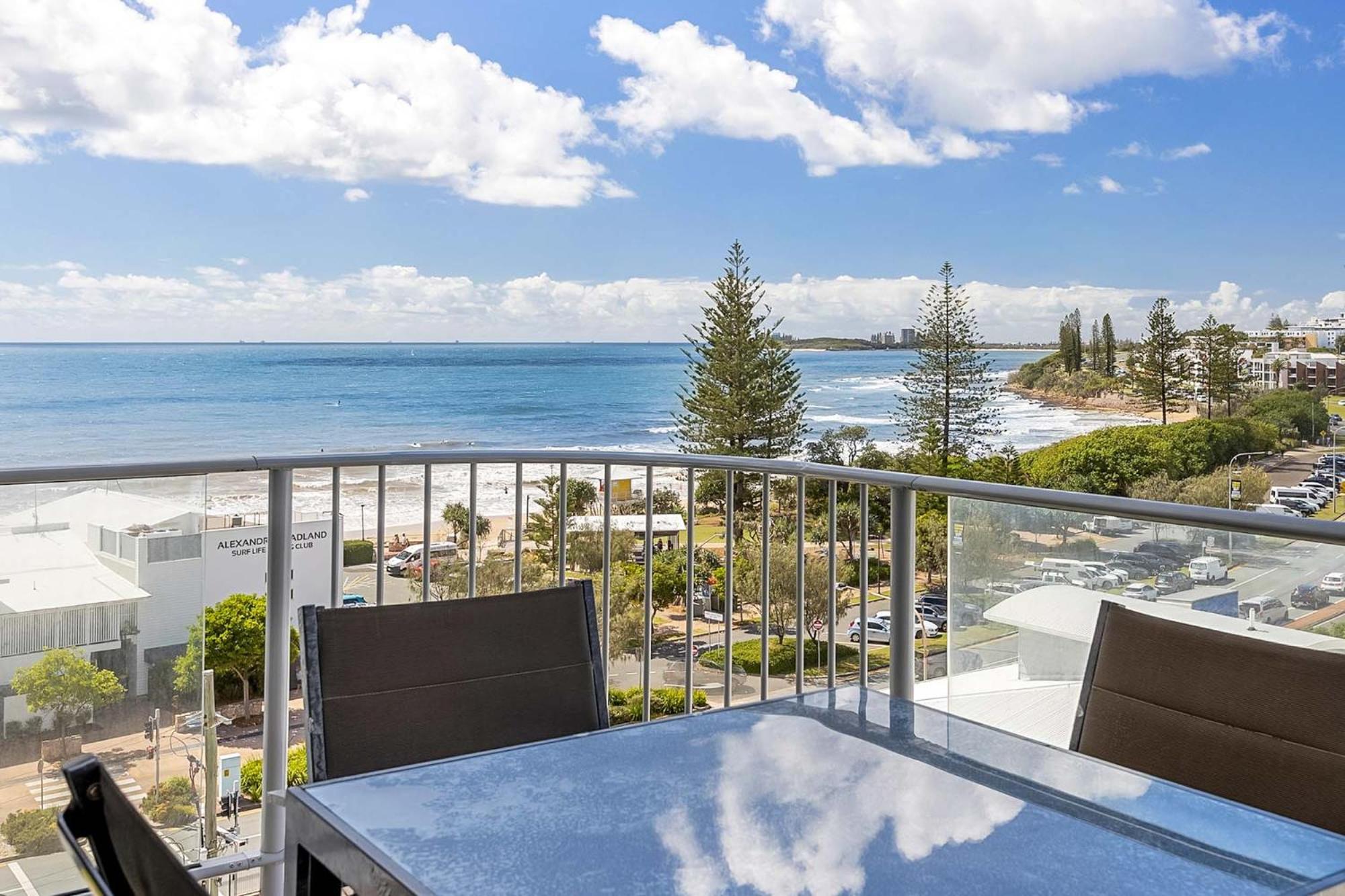 Mandolin Beachfront Resort Alexandra Headland Exterior foto