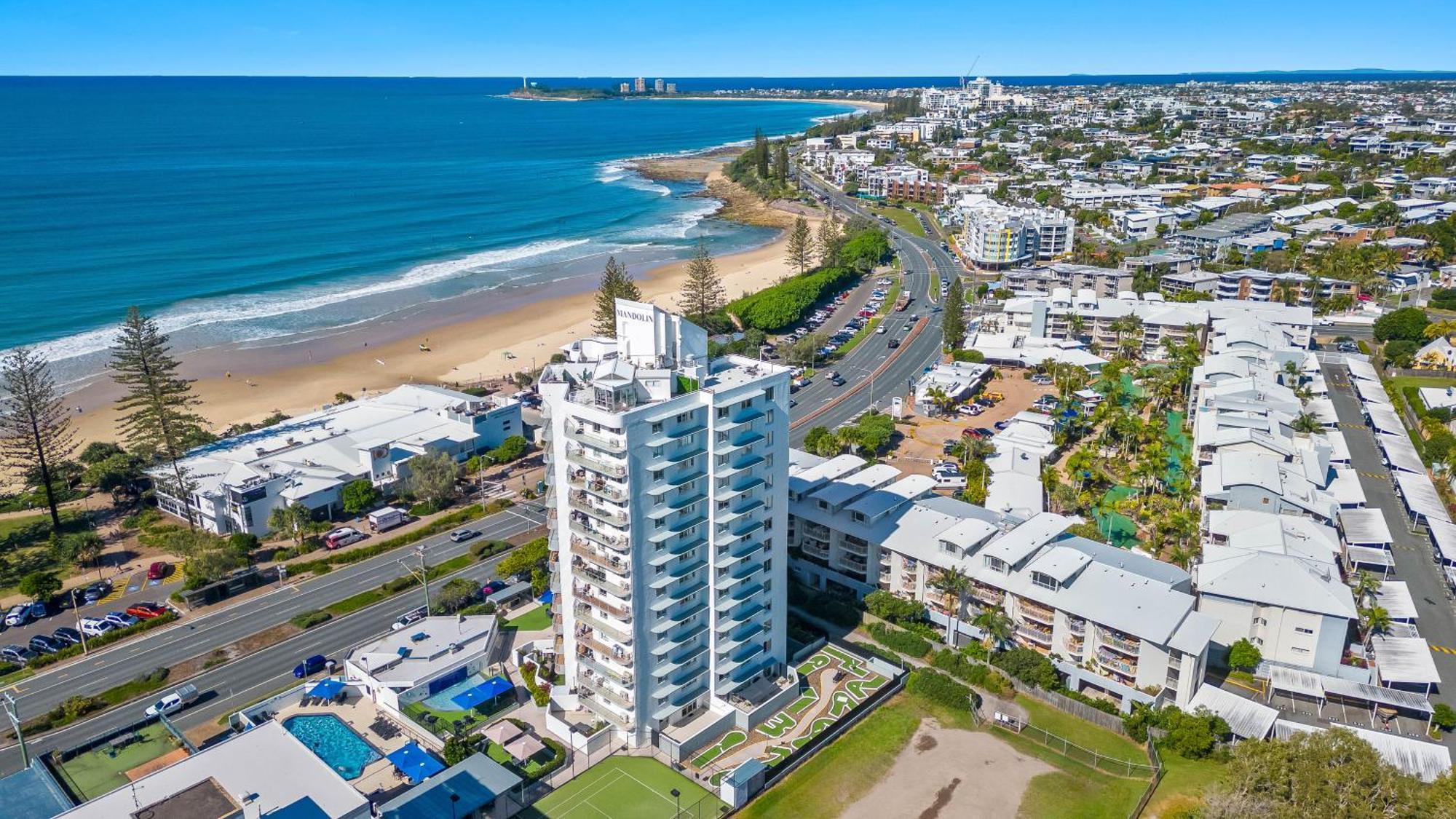 Mandolin Beachfront Resort Alexandra Headland Exterior foto